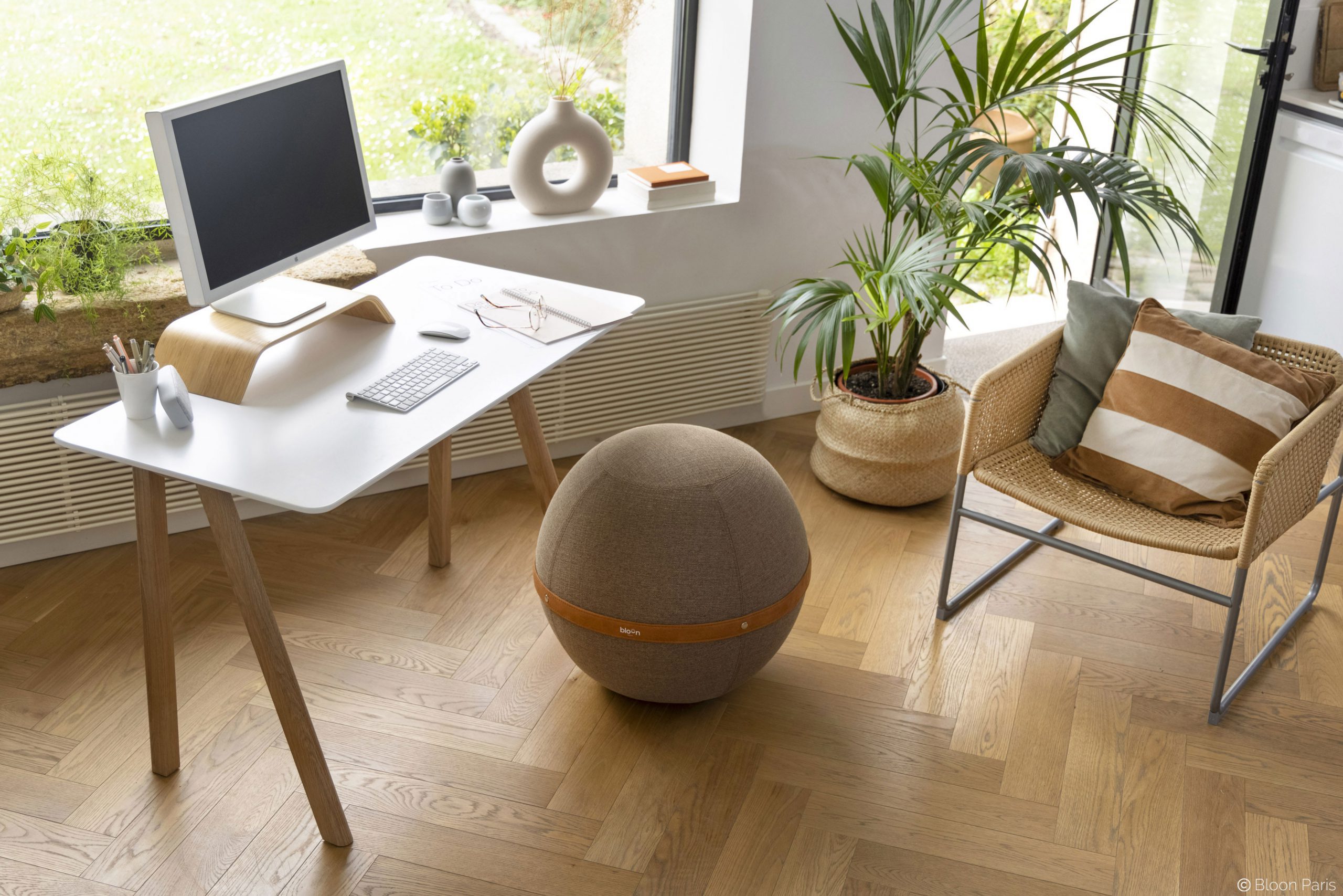 Siège ballon : le Swiss ball ergonomique au bureau ou la maison